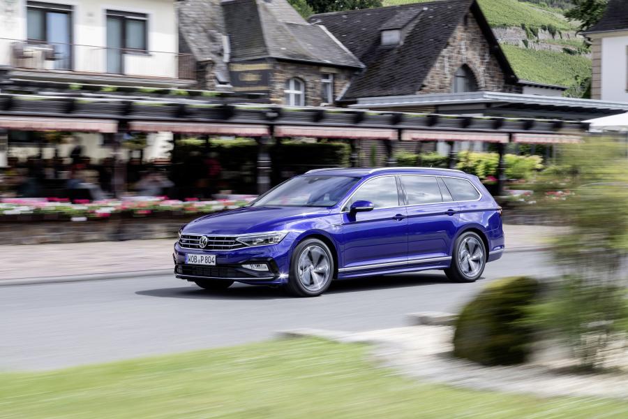  Volkswagen Passat R-Line Variant (B8) 2019 года  (WW) (фото 46 из 49)